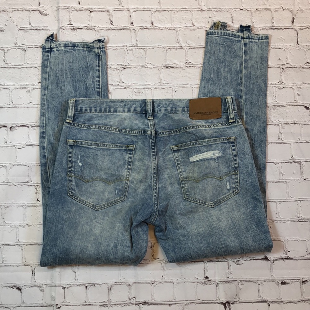 AEO Blue Jeans Skinny Distressed Size 32x30 - Picture 2 of 11